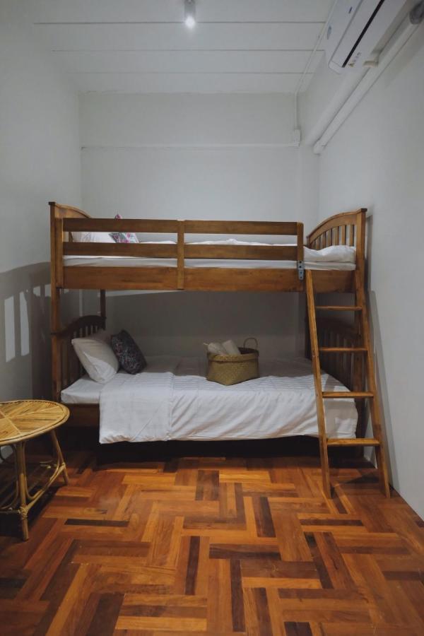 Matou Hostel & Cafe Ban Laem Muang Exterior photo