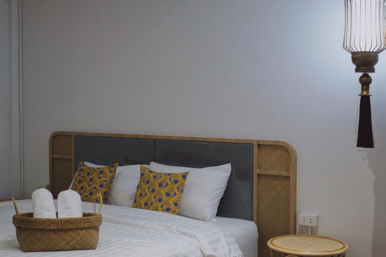 Matou Hostel & Cafe Ban Laem Muang Exterior photo